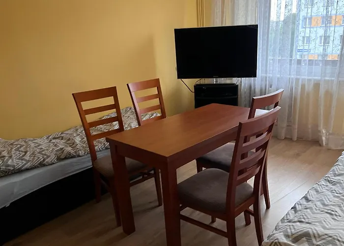 3 Pokoje Myszkow - Przestronne Mieszkanie W Centrum Myszkowa Dla Firm I Nie Tylko תמונה